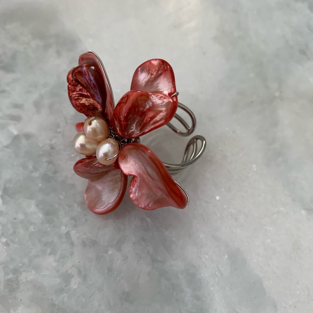 Pink flower ring - Picture 2 of 7